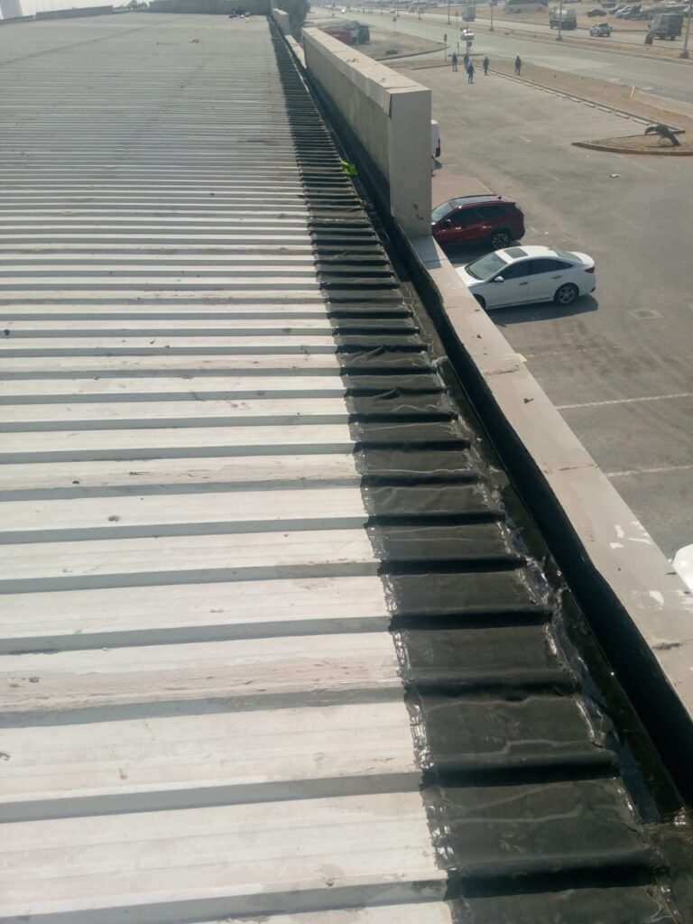 Metal Roof Gutter Waterproofing