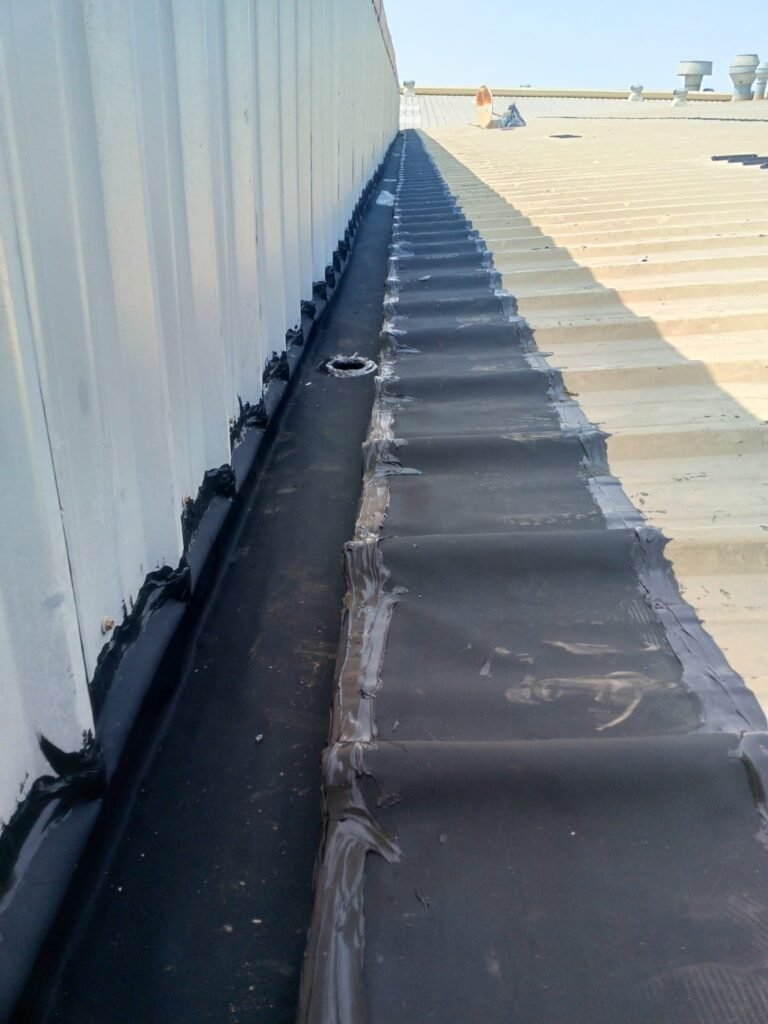 Metal Roof Gutter Waterproofing for Fujairah Steel by Leak Lock UAE, photo 3